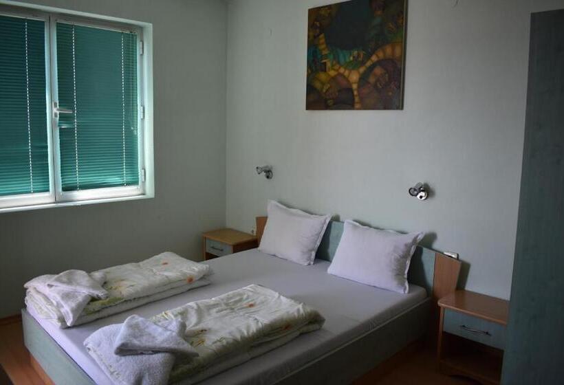 标准间, Exotic Guest House