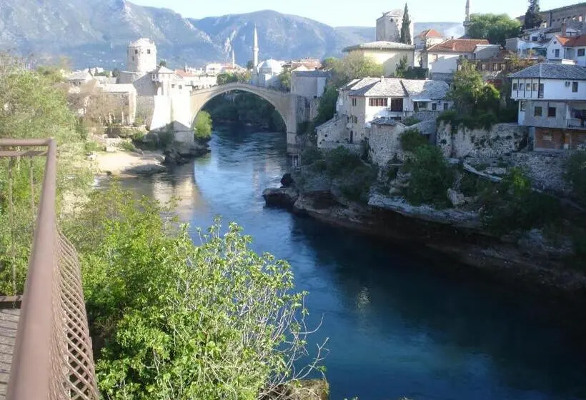 اتاق استاندارد سه تخته با سرویس بهداشتی مشترک, Guest House Goa Mostar