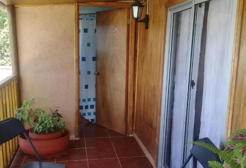 Vuode Makuusalissa, Hostal Vaihere