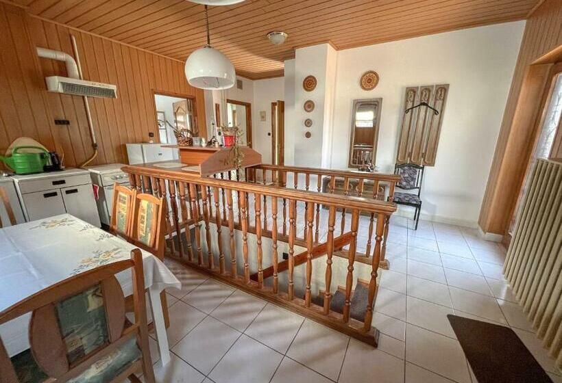 Апартаменты 3 Спальни, Molnár Vendégház