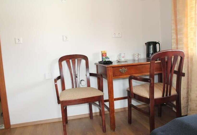 اتاق استاندارد, Nes Guesthouse