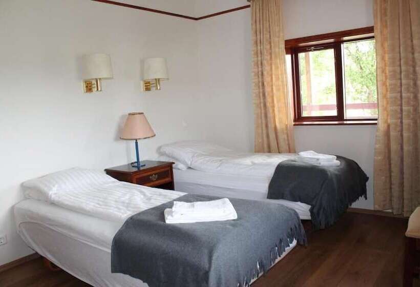 اتاق استاندارد, Nes Guesthouse