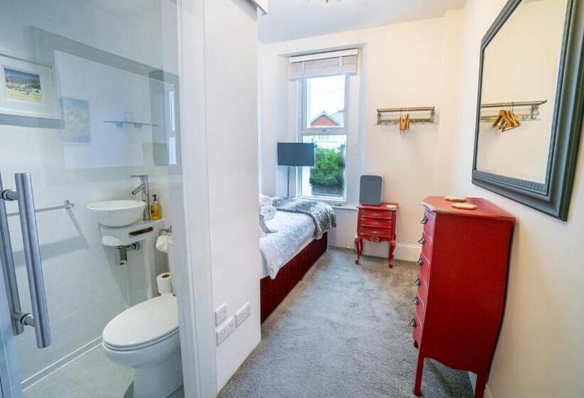 スタンダードシングルルーム, Trefoil Guest House