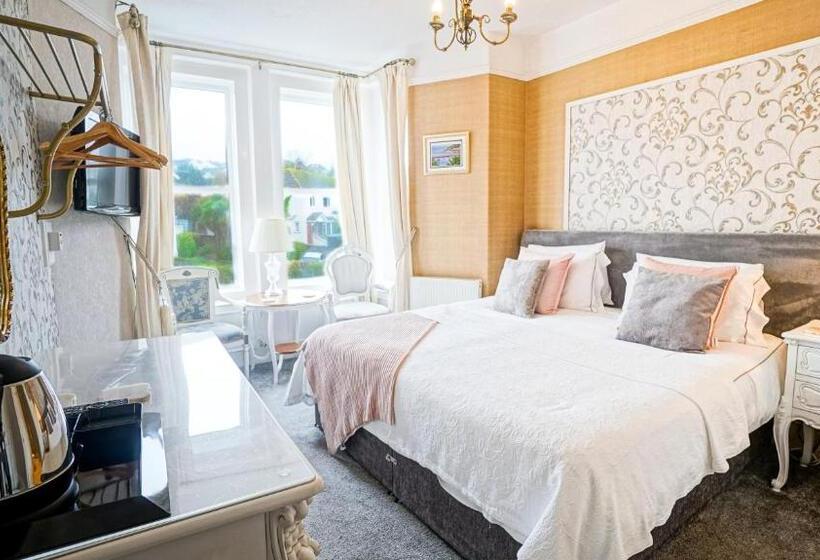 スーペリアールーム, Trefoil Guest House