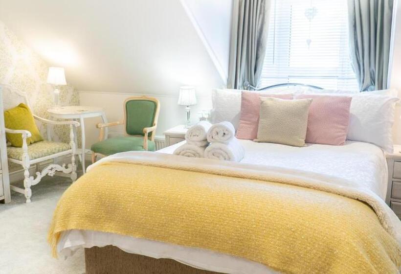 スタンダードルーム, Trefoil Guest House