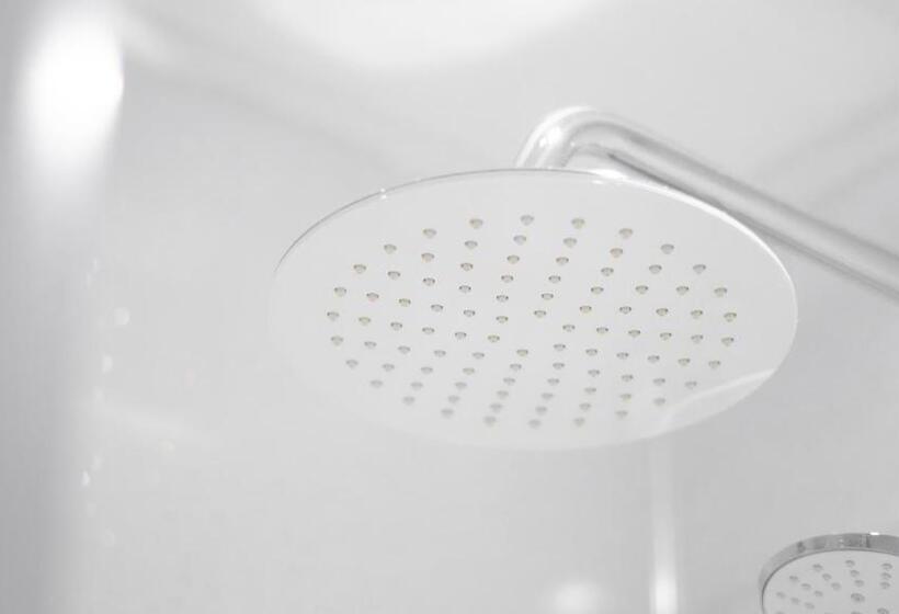 スタンダードルーム, Trefoil Guest House