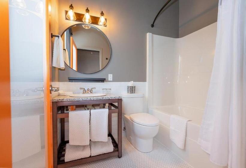 חדר סטנדרט, The Larix