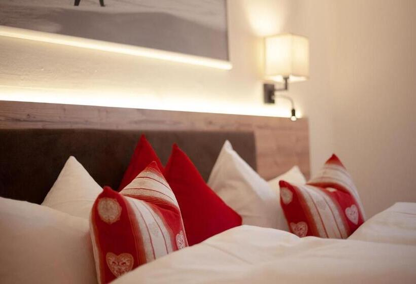 스탠다드 스튜디오, Pension Gletscherblick