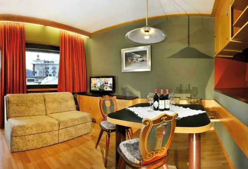 Standard-studio, Residence Adler