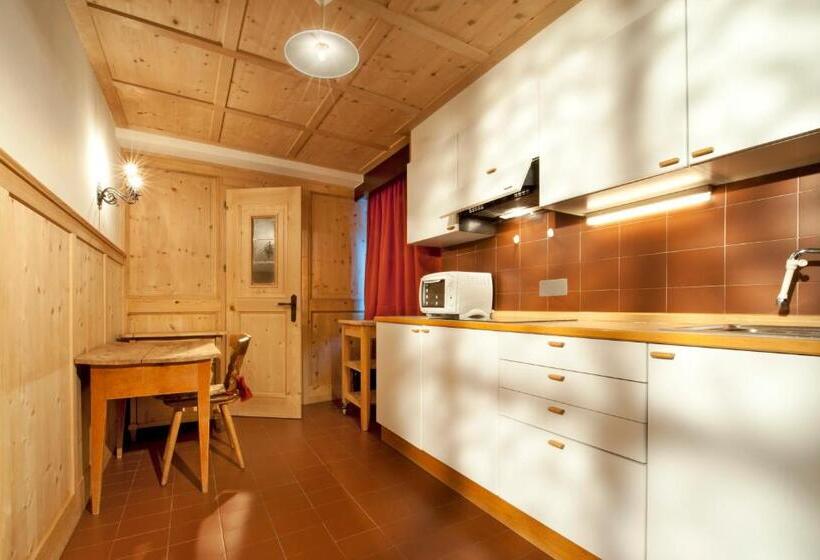 דירת שני חדרים, Residence Adler