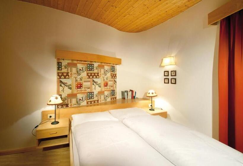 דירת חדר, Residence Adler