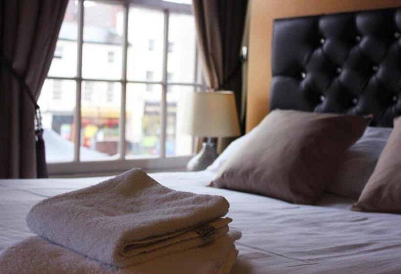 スタンダードルーム, Tilted Wig