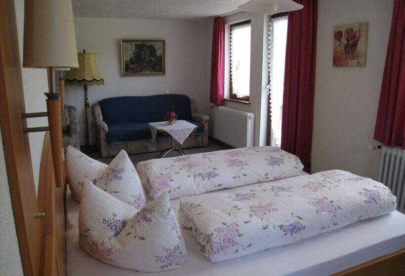 Rahat Oda, Gasthaus Pension Donishäusle