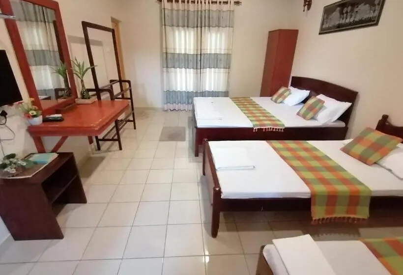 デラックスの4人部屋, Green Land Guest House