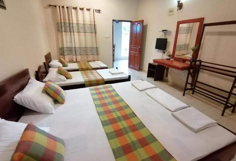 デラックスの4人部屋, Green Land Guest House