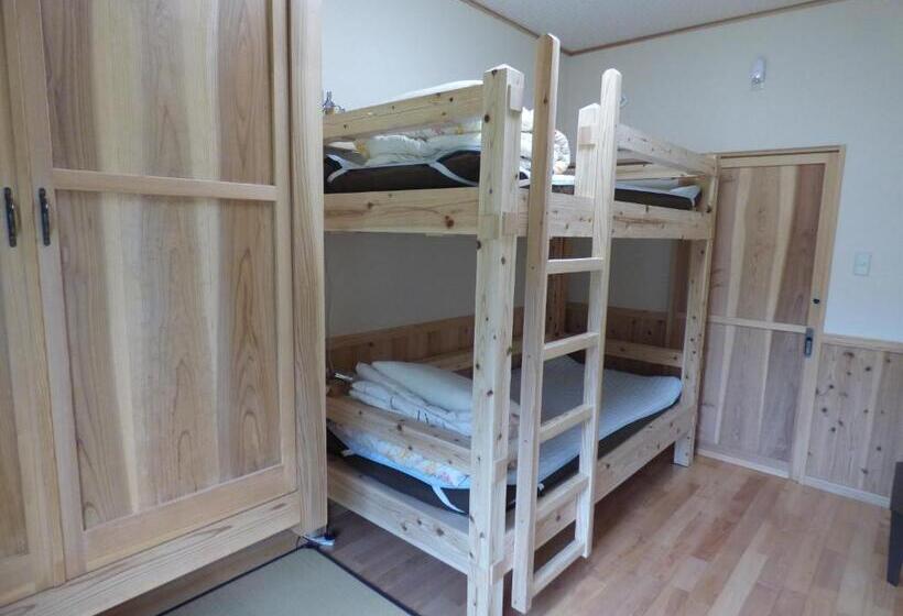 اتاق استاندارد سه تخته با سرویس بهداشتی مشترک, Guesthouse Yakushima