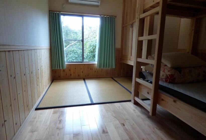 Трехместный Номер Стандарт Совместная Ванная, Guesthouse Yakushima