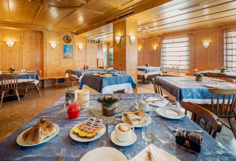 Номер Deluxe с Балконом, Locanda Montana