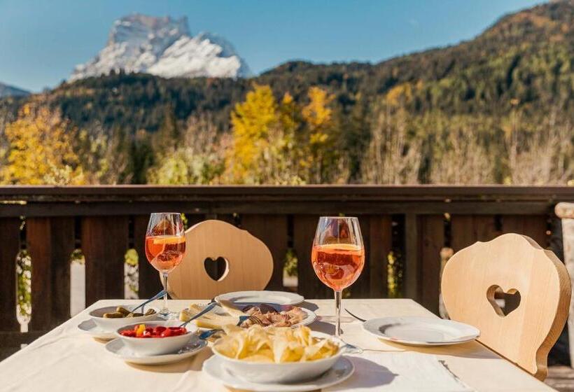 Номер Deluxe с Балконом, Locanda Montana