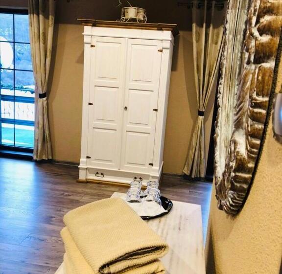 バルコニー付き１ベッドルームアパートメント, Penzion A Reštaurácia Hanišberg