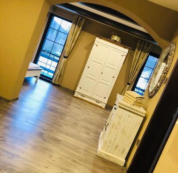 バルコニー付き１ベッドルームアパートメント, Penzion A Reštaurácia Hanišberg