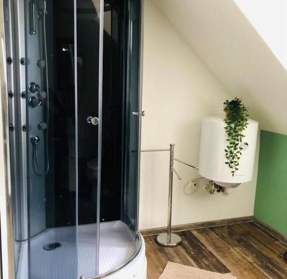 エコノミールーム, Penzion A Reštaurácia Hanišberg