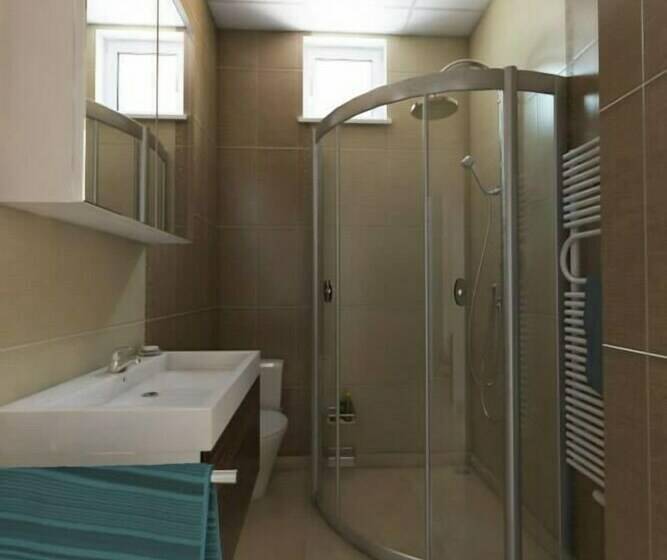 سوییت لوکس, Efra Suite