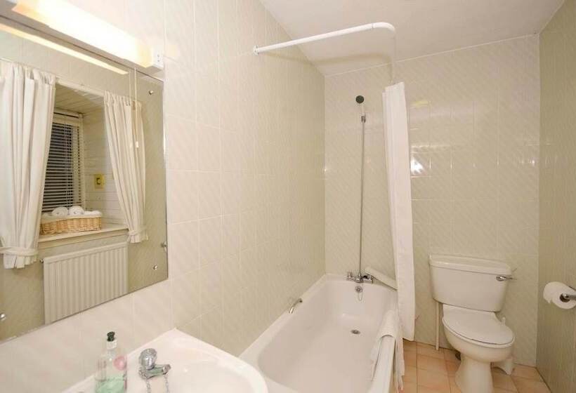 غرفة قياسية, Ferrybridge