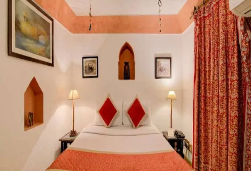 Chambre Deluxe, Fort Dadhikar, Alwar