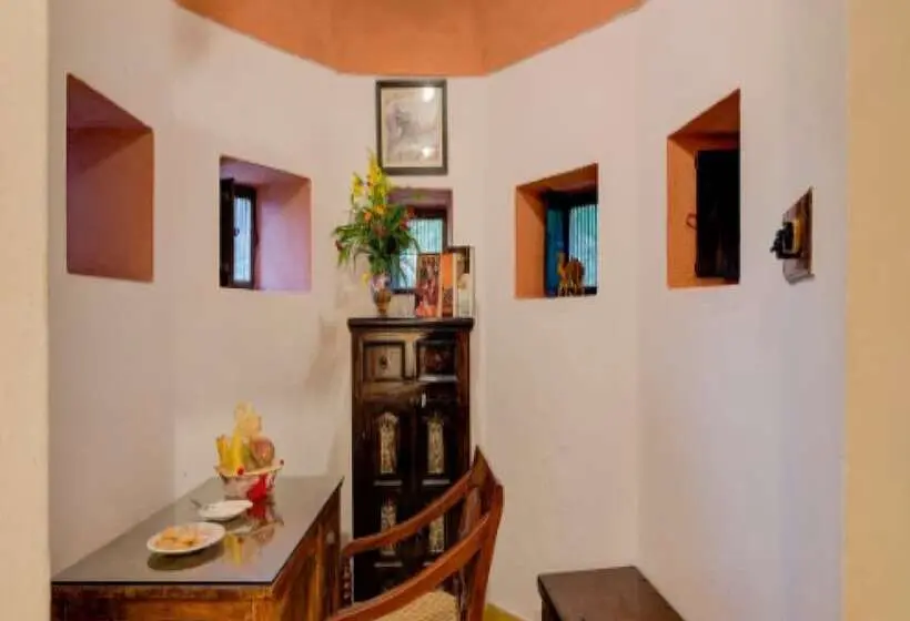 Chambre Deluxe, Fort Dadhikar, Alwar
