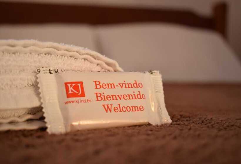 Lüks Üç Kişilik Oda, Pousada Colonetti