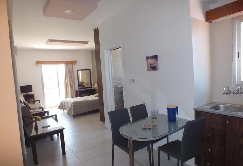 스탠다드 스튜디오 바다 전망, Petsas Apartments