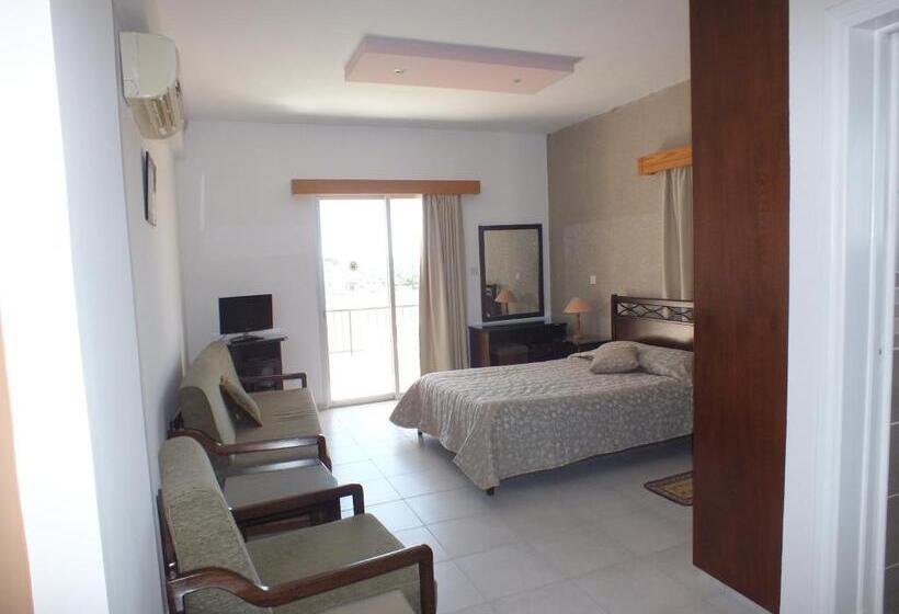 스탠다드 스튜디오 바다 전망, Petsas Apartments