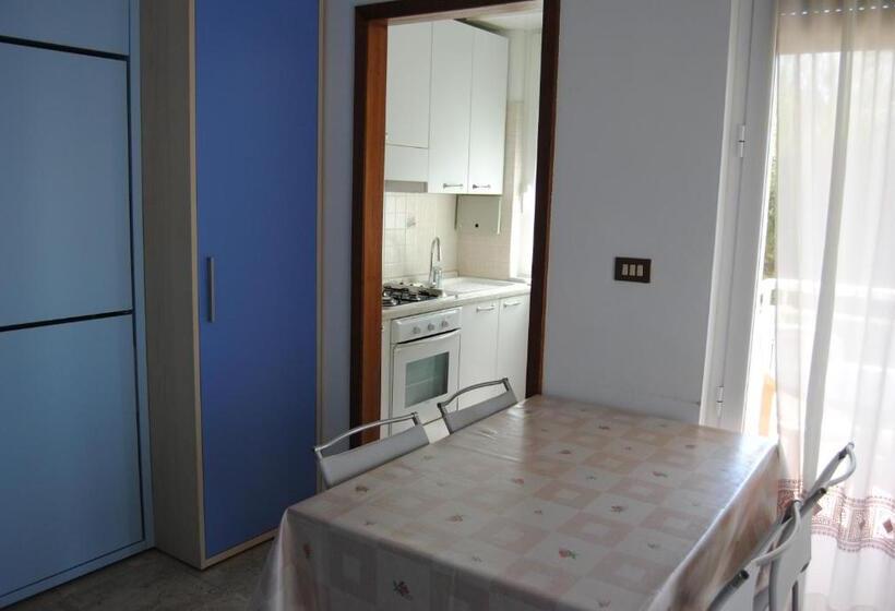 استودیو استاندارد با بالکن, Residence Riviera