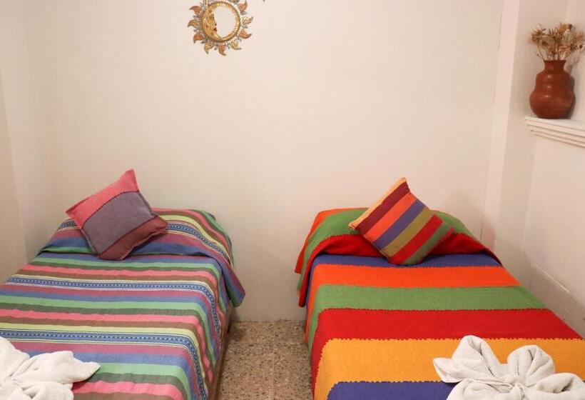 اتاق استاندارد با سرویس بهداشتی مشترک, Posada Don Mario