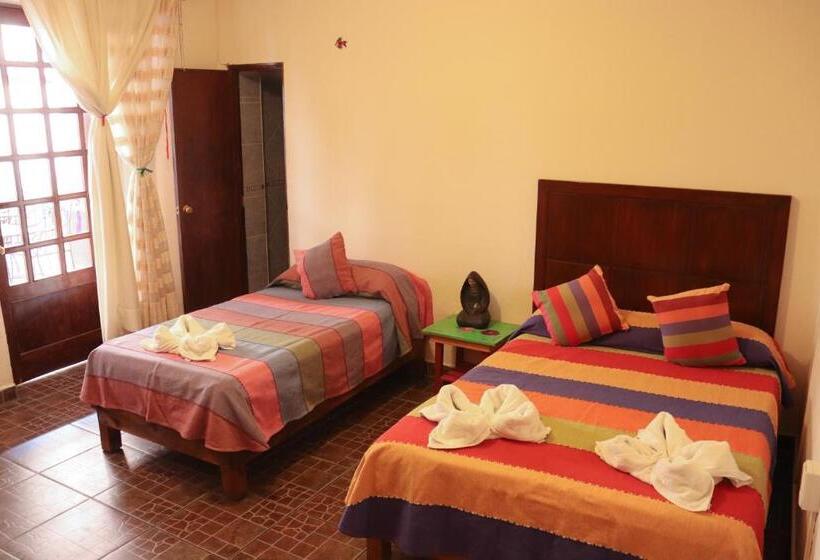 اتاق ساده سه نفره, Posada Don Mario