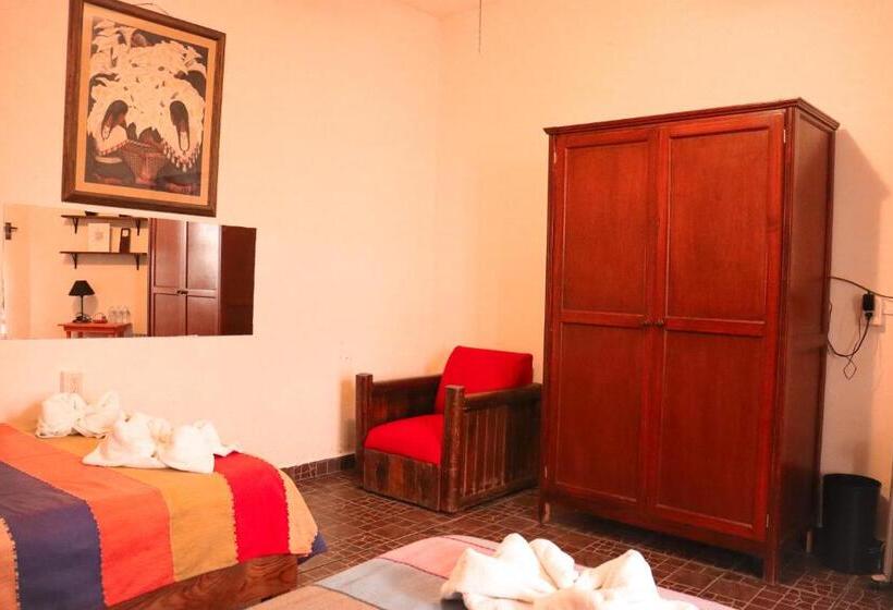 اتاق ساده سه نفره, Posada Don Mario