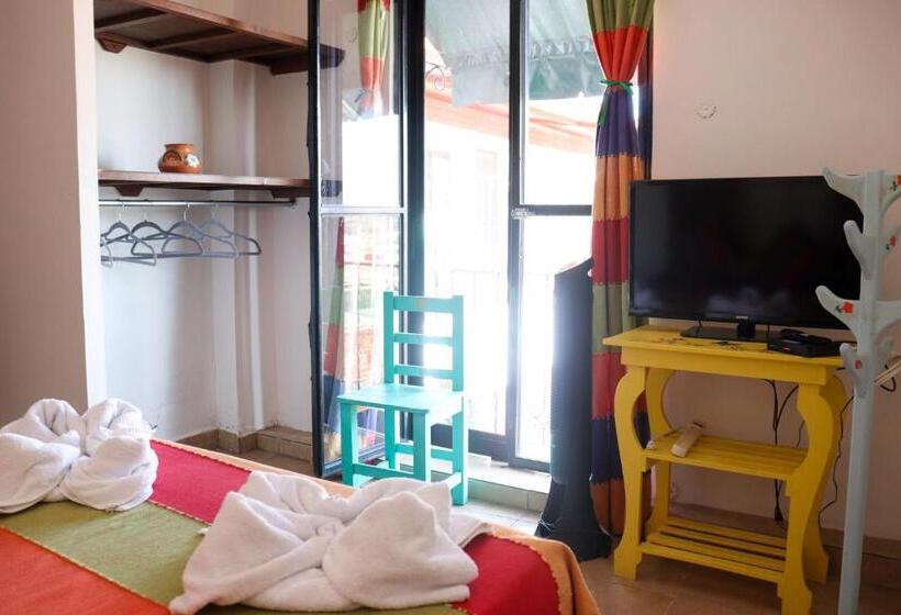 اتاق استاندارد با بالکن, Posada Don Mario