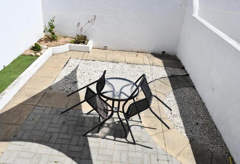 Студио Стандарт с Балконом, Alojamentos Vitinho   Vila Nova Milfontes