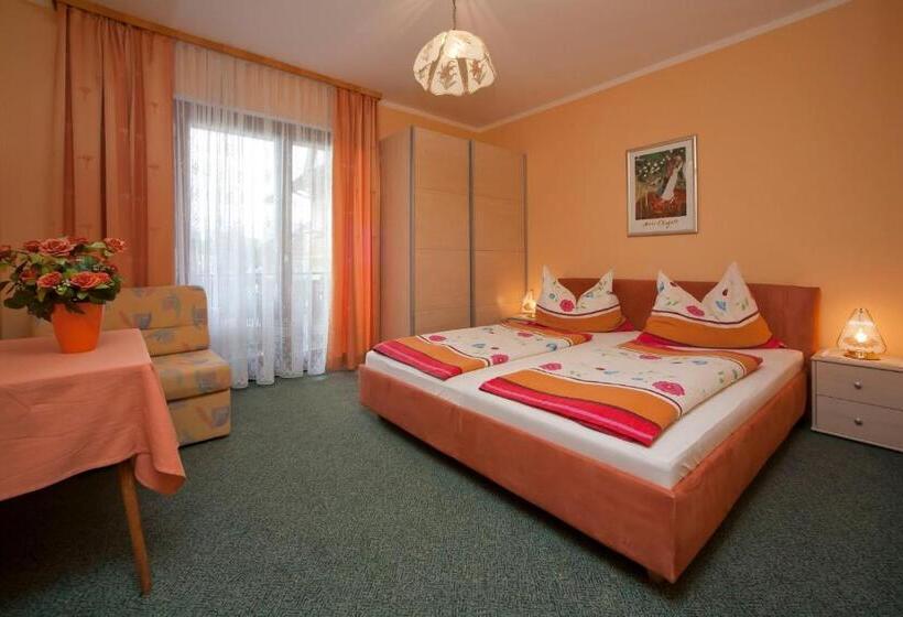 דירה בת חדר שינה 1 עם מרפסת, Haus Fischer