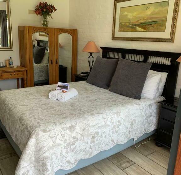 Номер Стандарт, Mountain Dew Guest House