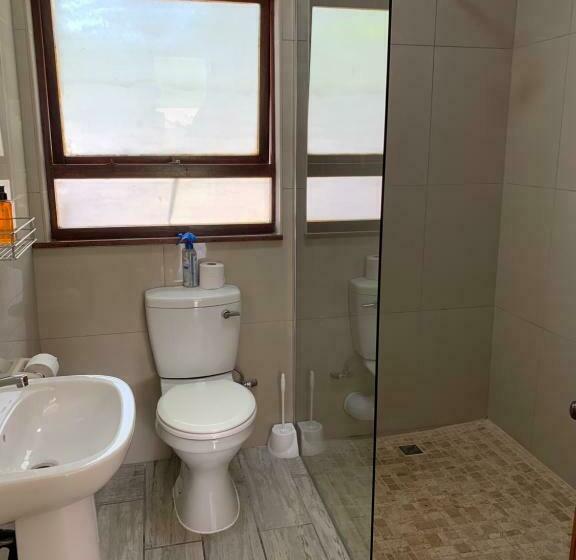 اتاق استاندارد, Mountain Dew Guest House