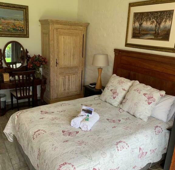 Номер Стандарт, Mountain Dew Guest House