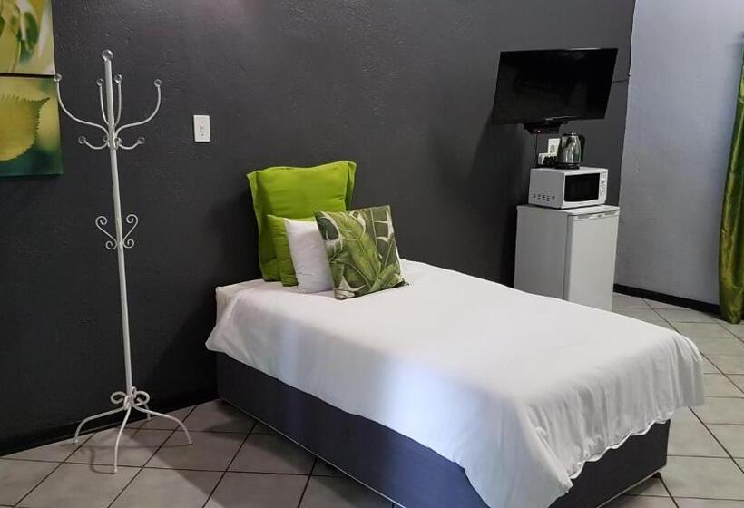 غرفة عائلية, Siesta Guest House