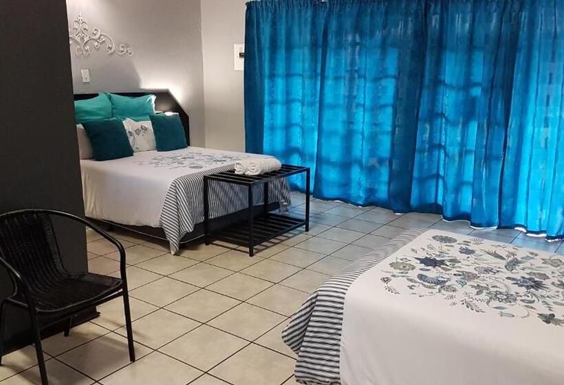 غرفة عائلية, Siesta Guest House