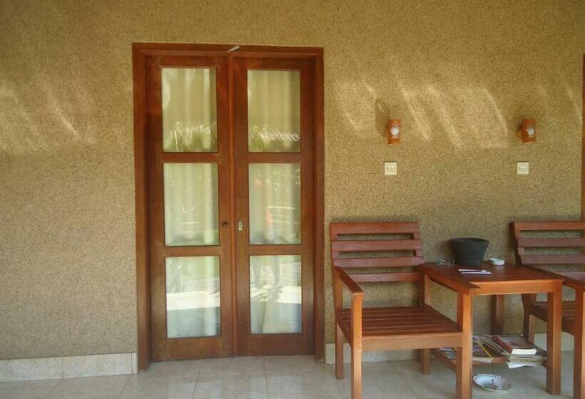 غرفة قياسية مطلّة علي الحديقة, Toke Menjangan