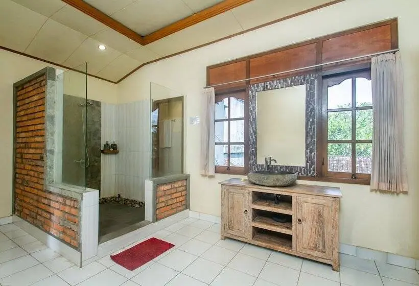 デラックスルーム, Kudesa Homestay By Pramana Villas