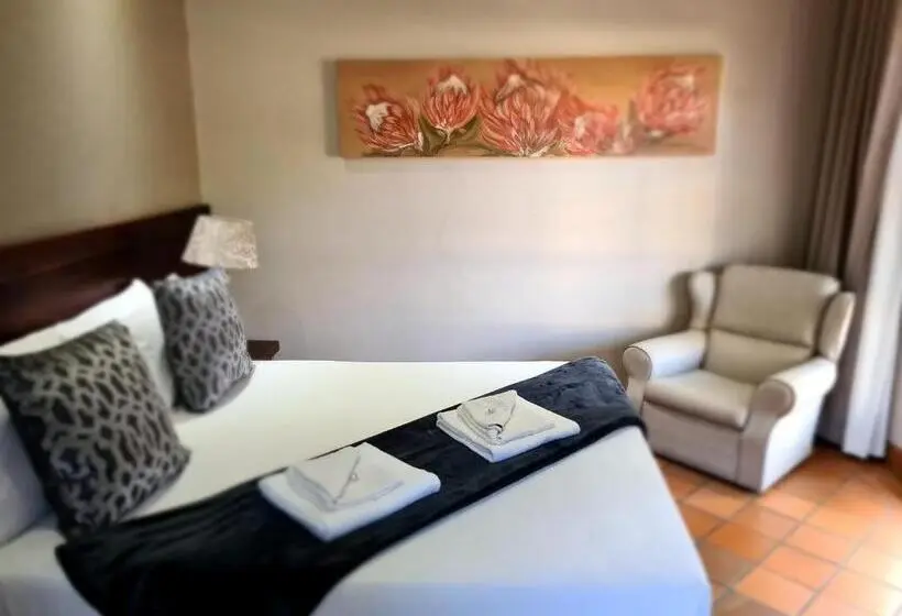 キングサイズベッドのデラックスルーム, Elegant Lodge & Conference Center