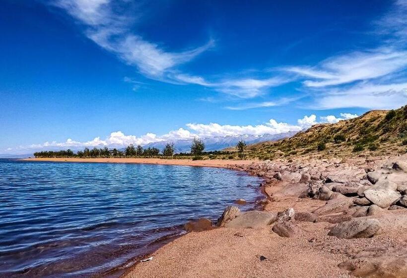 اتاق استاندارد چهار تخته, Guest House On Derbisheva