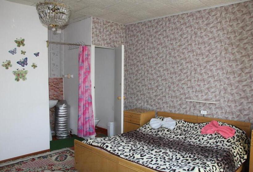 اتاق استاندارد سه نفره, Guest House On Derbisheva